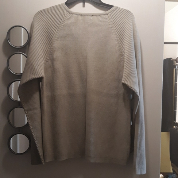 🌺RICHARDS & JONES Sweater - Picture 4 of 4